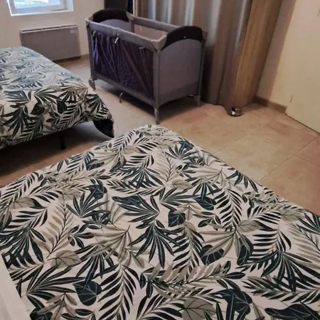 Casa vacanze Entier Chez Hélène Sainte-Gemme-Martaillac