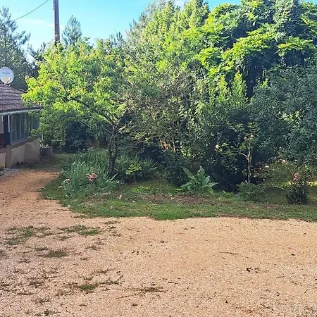 Entier Chez Helene Дом отдыха Sainte-Gemme-Martaillac