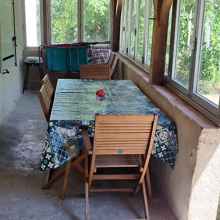 Entier Chez Hélène *